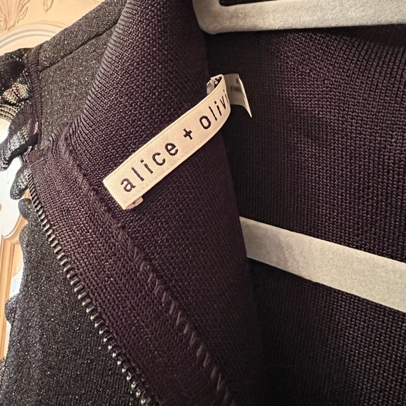 Black Cropped Alice + Olivia knit top - Picture 6 of 6